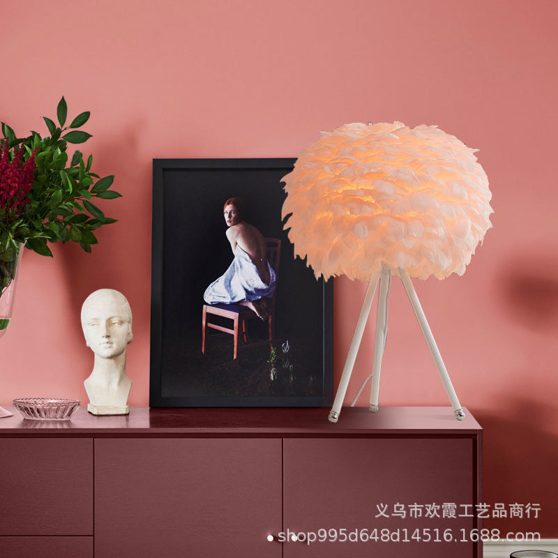 Feather table lamp bedroom Nordic minimalist ins girl warm romantic creative personality net red lamp wedding bedside lamp