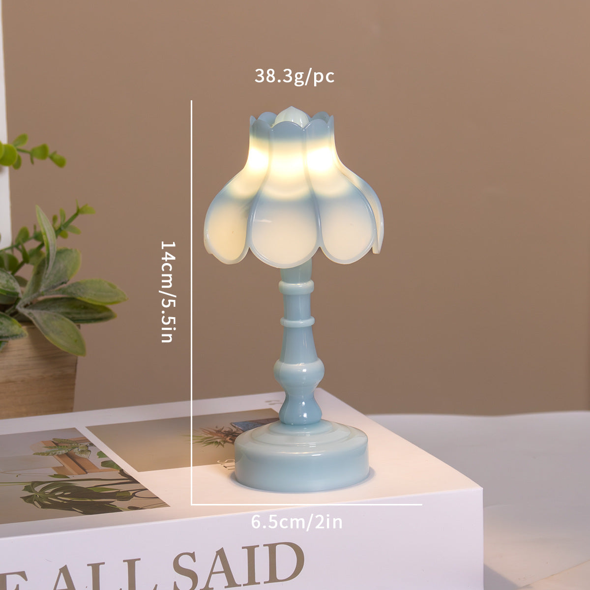 Creative retro small table lamp, non-electric, French light luxury minimalist bedside sleep lamp, student dormitory desktop small table lamp