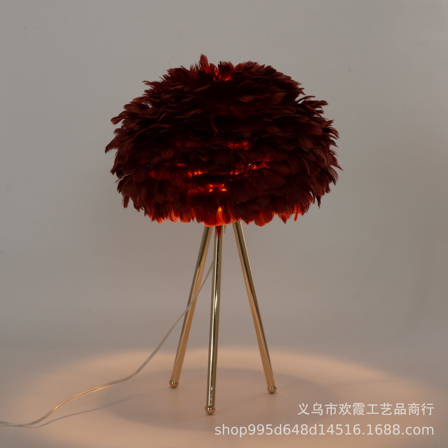 Feather table lamp bedroom Nordic minimalist ins girl warm romantic creative personality net red lamp wedding bedside lamp